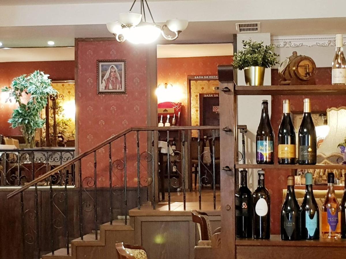 Hotel Minaliat Vek Sjumen Eksteriør bilde
